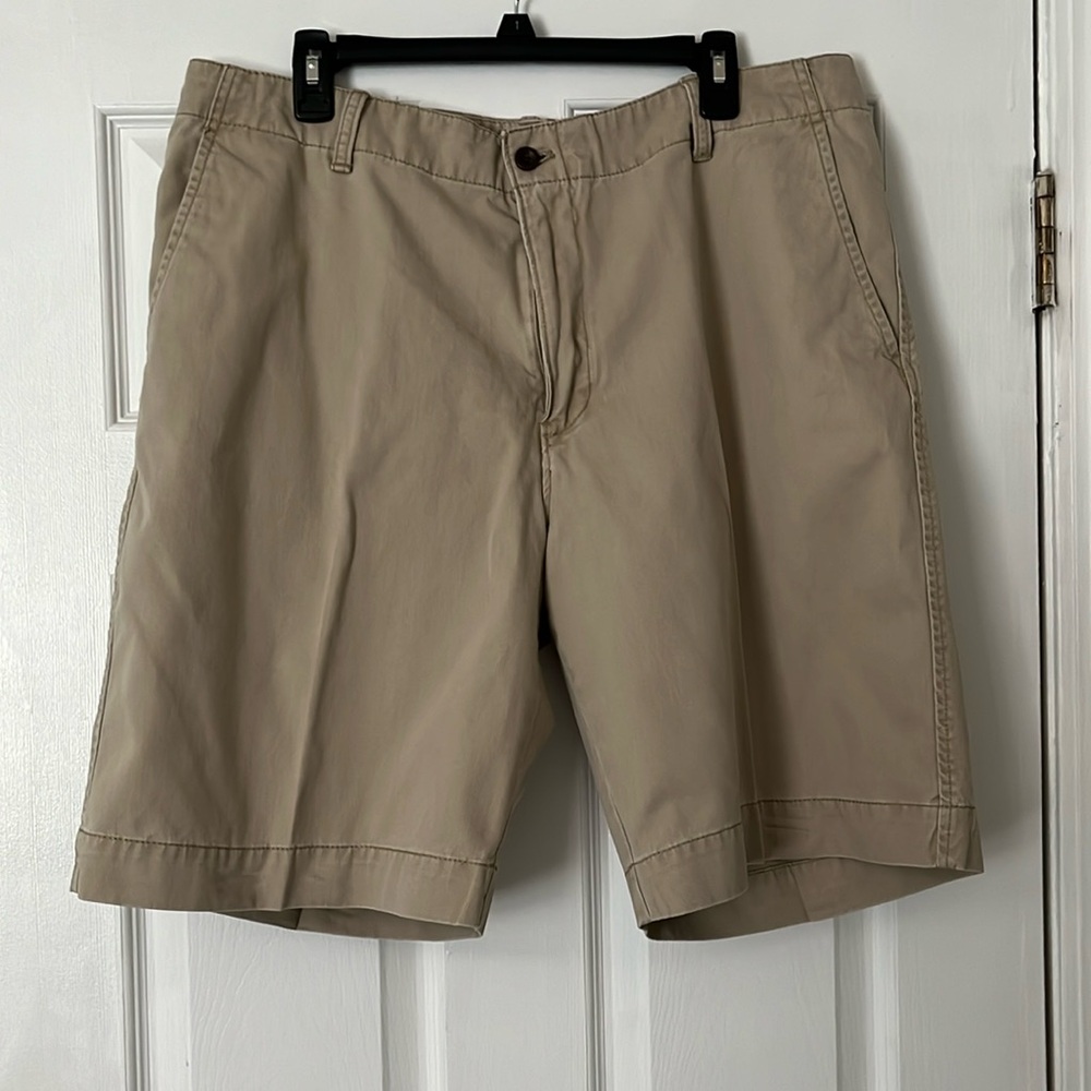 Bass size 38 men’s khaki shorts